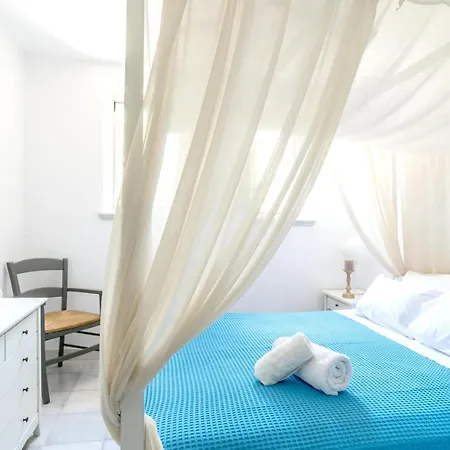 3 Bedrooms House At Isterni 500 M Away From The Beach With Sea View Shared Pool And Balcony Nyaraló Párosz