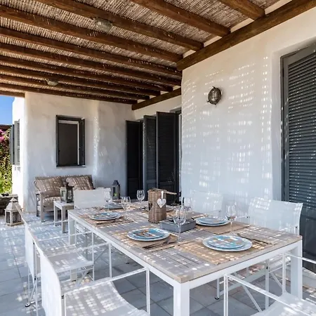 3 Bedrooms House At Isterni 500 M Away From The Beach With Sea View Shared Pool And Balcony * Párosz