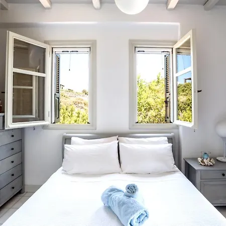 3 Bedrooms House At Isterni 500 M Away From The Beach With Sea View Shared Pool And Balcony * Párosz